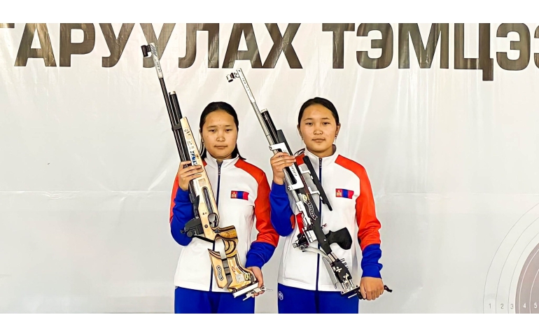 Буудлагын ихэр тамирчид УАШТ-д амжилттай оролцов