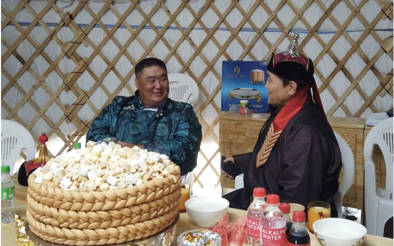 Улсын начин С.Багахүү: Солонгос бөхчүүд баруун золгож барилдахаараа манай залуусыг унагаж байна лээ