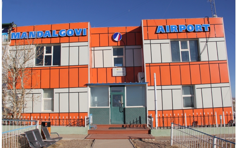 Дундговь аймаг нисэх буудалдаа 51 онгоц хүлээн авчээ