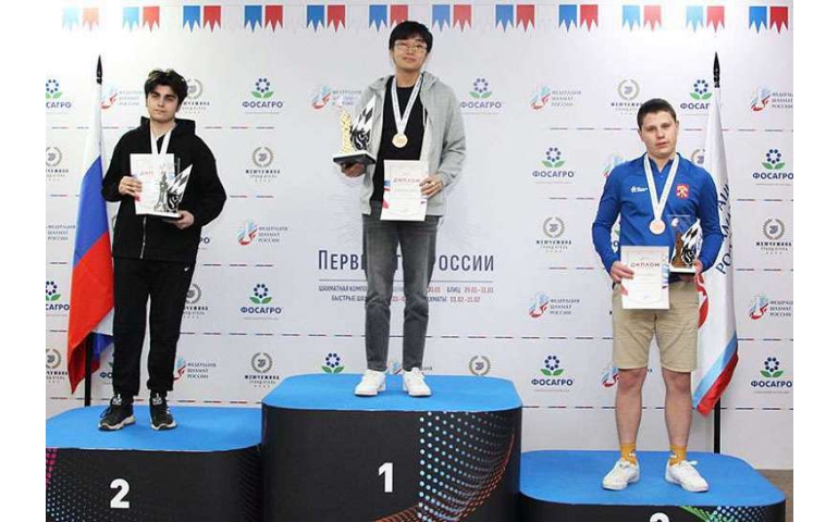 Буриадын шатарчин хүү Эрдэм ОХУ-ын аварга болов