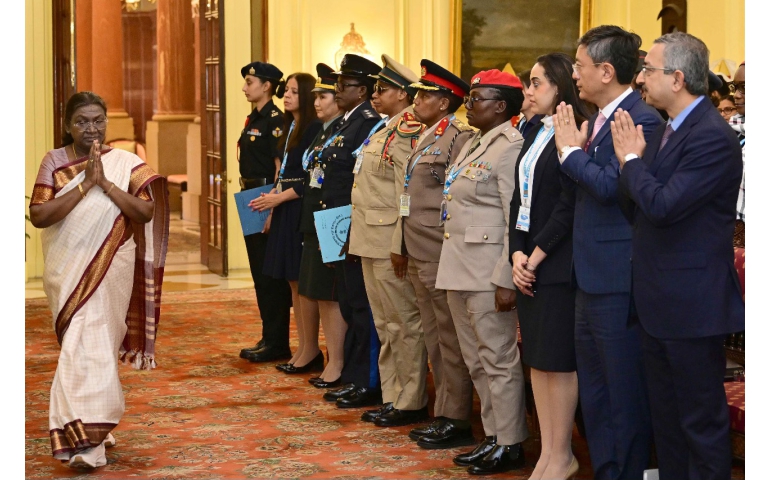 Энэтхэг: Энхийг сахиулагч эмэгтэйчүүдийн чуулганд хурандаа М.Хонгорзул оролцож байна